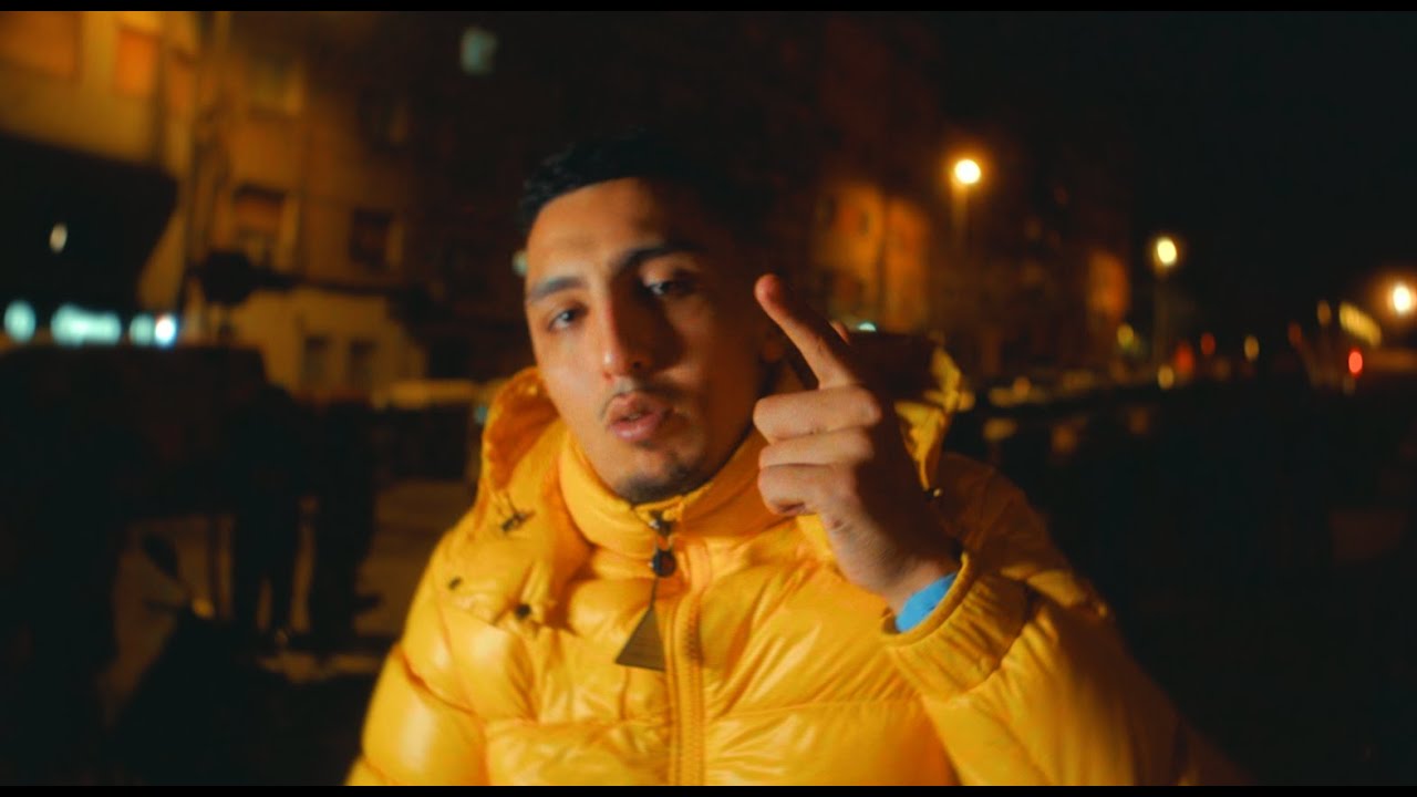 CONTENTO Lyrics