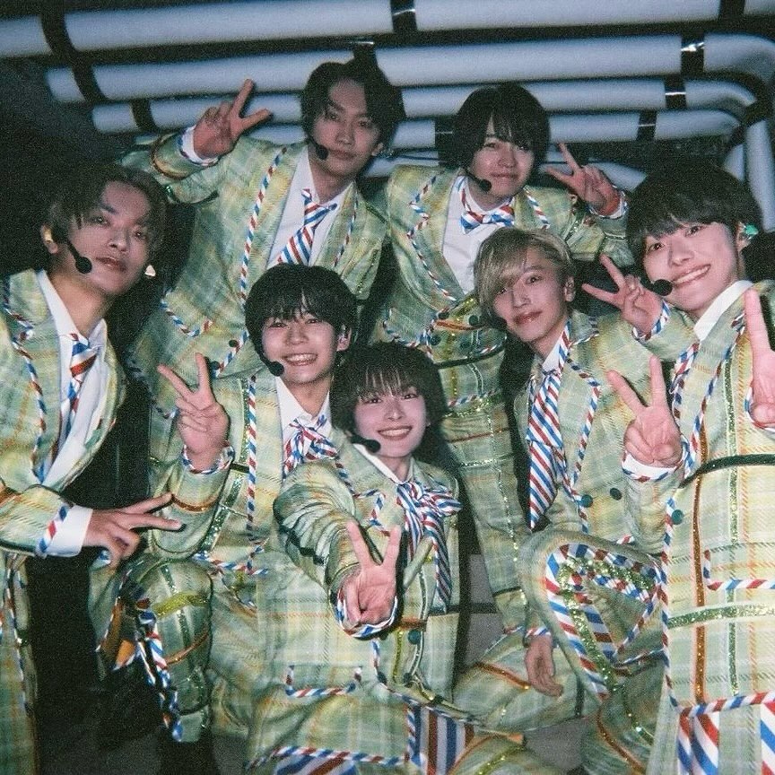 Naniwa Danshi